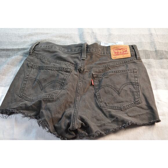 Levi's 501 Original Fit high-rise denim shorts - Picture 7 of 7